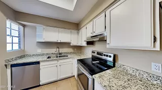 Photo #4: 6259507 Listing