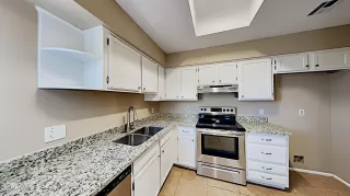 Photo #5: 6259507 Listing