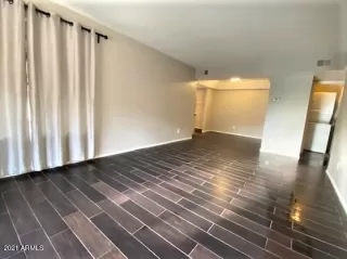 Photo #2: 6259685 Listing