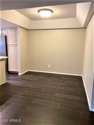 Photo #4: 6259685 Listing