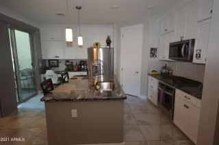 Photo #4: 6259946 Listing