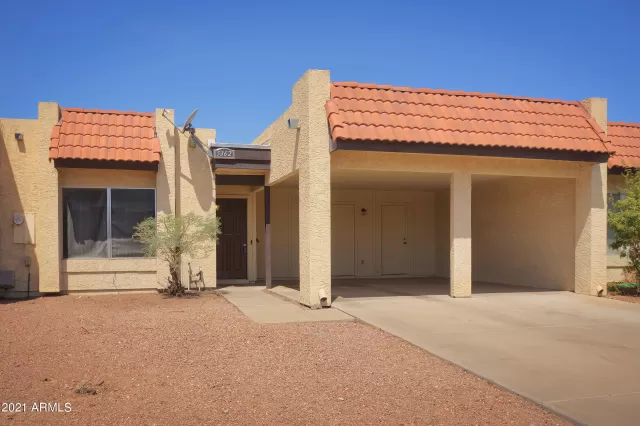 MLS: 6260002 Condo For Sale