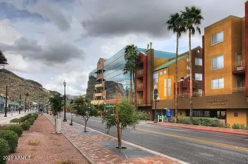 MLS: 6260131 Condo For Sale