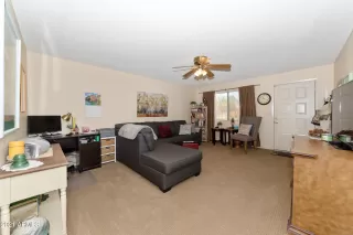 Photo #4: 6260218 Listing