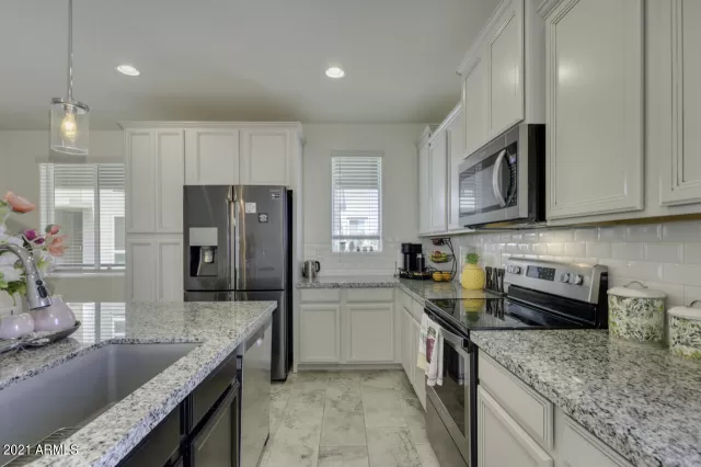 MLS: 6260488 Condo For Sale