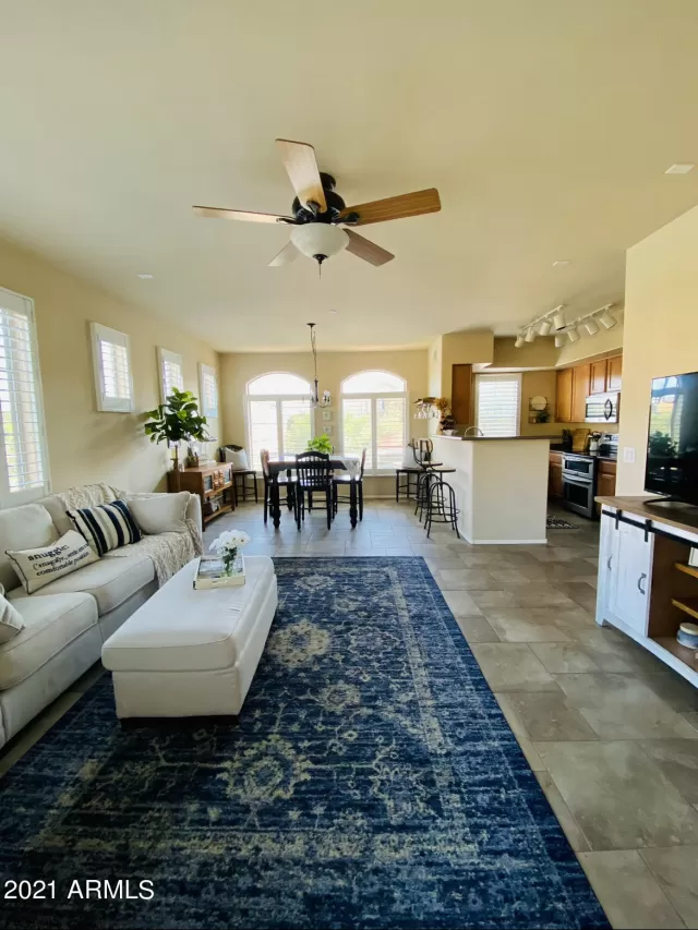 MLS: 6260526 Condo For Sale