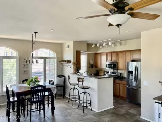 Photo #2: 6260526 Listing 