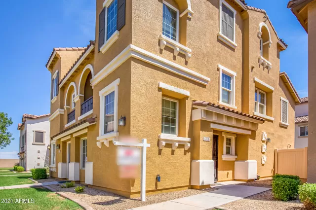 MLS: 6260644 Condo For Sale