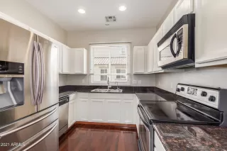 Photo #3: 6260644 Listing