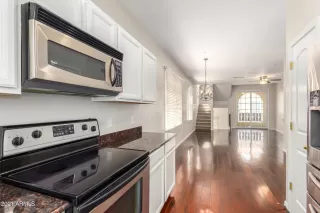 Photo #4: 6260644 Listing