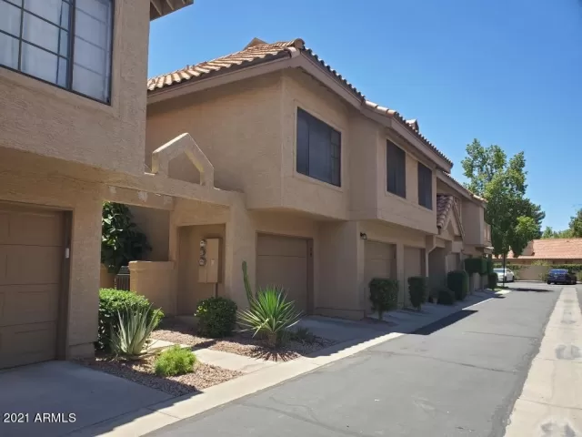 MLS: 6260738 Condo For Sale