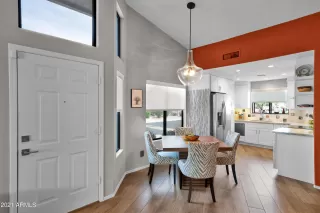 Photo #4: 6261023 Listing