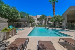 Photo #4: 6261093 Listing