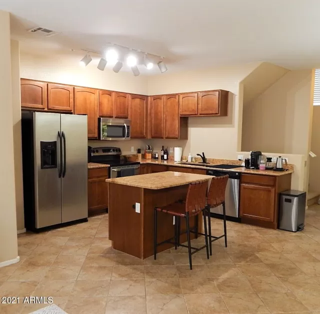 MLS: 6261128 Condo For Sale