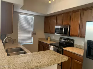 Photo #6: 6261351 Listing