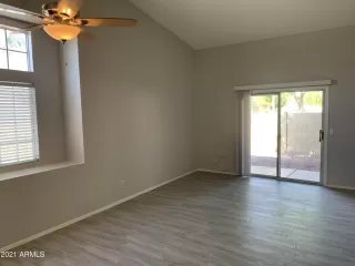 Photo #6: 6261512 Listing