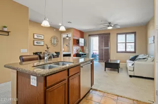 Photo #6: 6261609 Listing