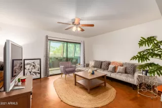 Photo #4: 6261636 Listing