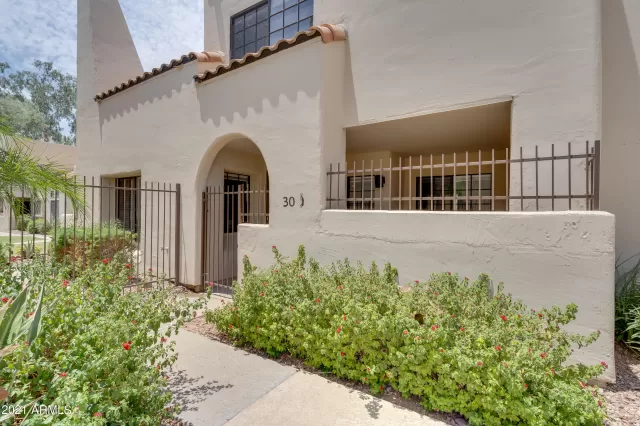 MLS: 6261810 Condo For Sale