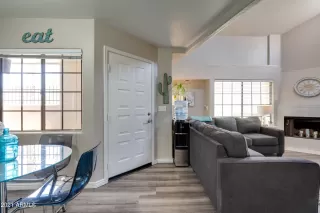 Photo #5: 6261810 Listing