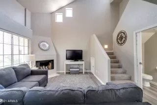 Photo #6: 6261810 Listing