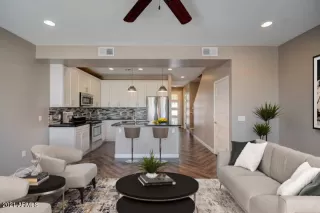 Photo #2: 6261828 Listing