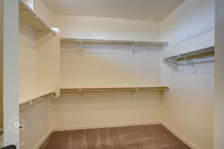 Photo #5: 6261828 Listing