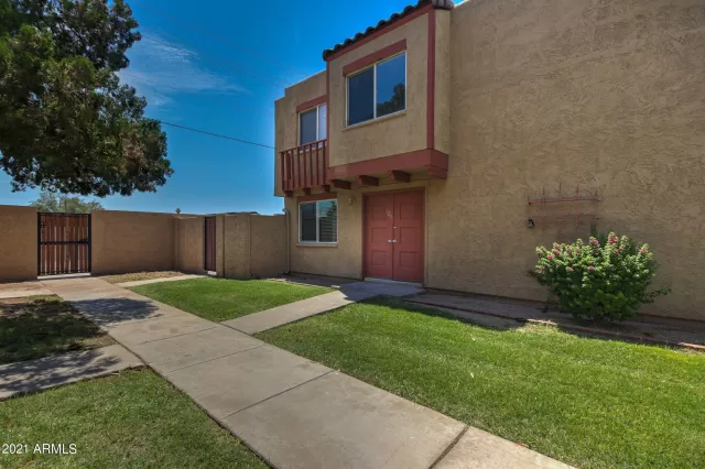 MLS: 6261877 Condo For Sale