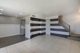 Photo #5: 6261877 Listing