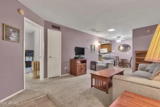 Photo #3: 6261885 Listing