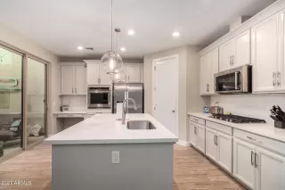 Photo #4: 6261939 Listing 