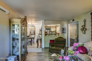 Photo #5: 6262052 Listing