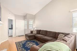 Photo #5: 6262125 Listing 