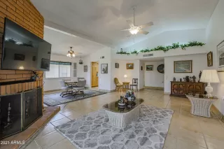 Photo #3: 6262302 Listing