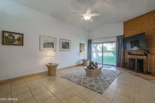 Photo #5: 6262302 Listing