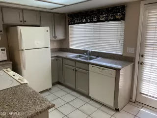 Photo #4: 6262449 Listing