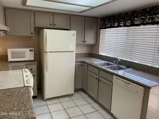 Photo #6: 6262449 Listing