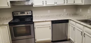 Photo #5: 6262500 Listing 