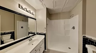 Photo #4: 6262521 Listing