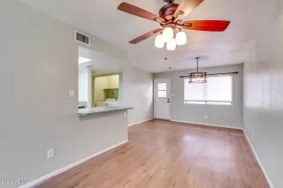 Photo #6: 6262713 Listing