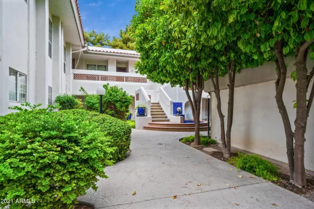 MLS: 6262725 Condo For Sale