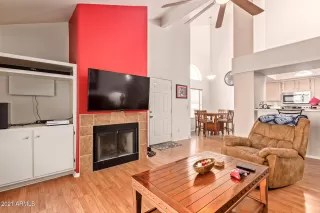 Photo #5: 6262728 Listing 