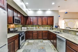Photo #4: 6263067 Listing