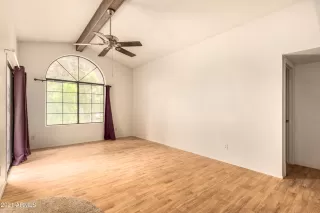 Photo #2: 6263432 Listing 