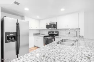 Photo #6: 6263454 Listing 