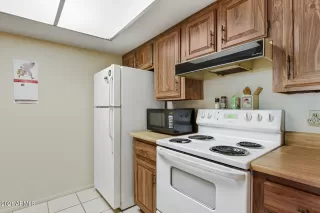 Photo #3: 6263465 Listing