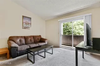 Photo #5: 6263465 Listing