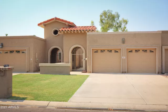 MLS: 6263733 Condo For Sale