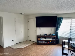 Photo #3: 6263779 Listing