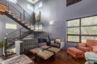 Photo #6: 6263809 Listing